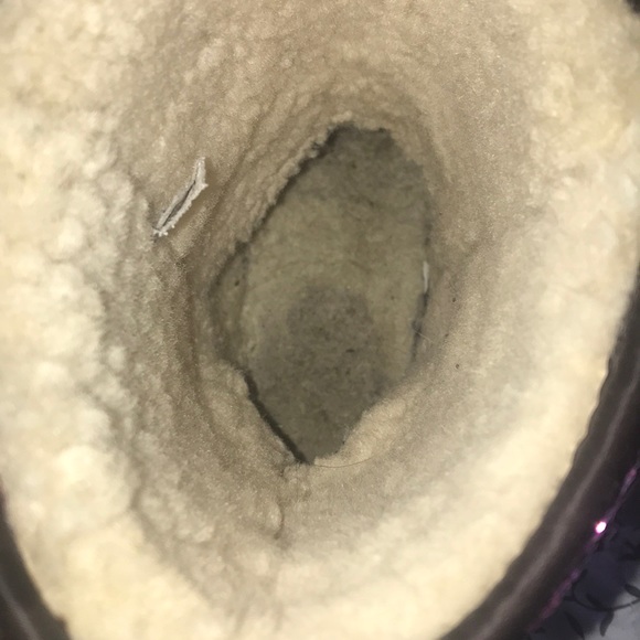 Reversible UGG boots - Picture 4 of 6